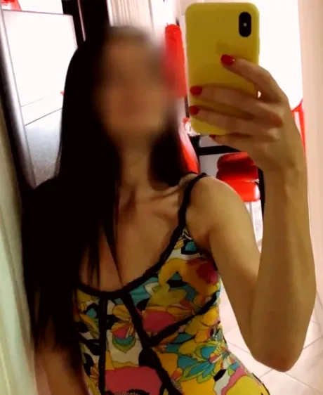 Aada, 35