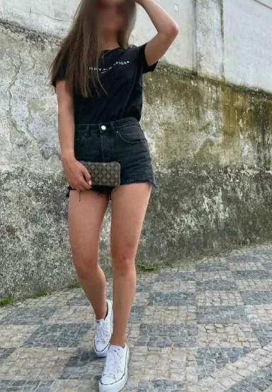 Amanda, 33