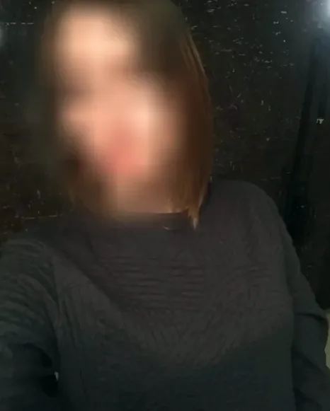 Amina, 24