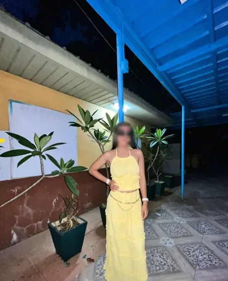 Ella, 29