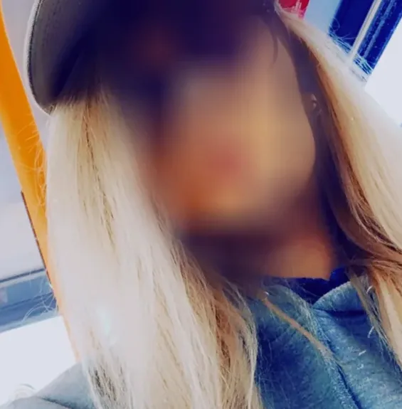 Emilia, 28