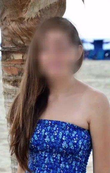 Emma, 28