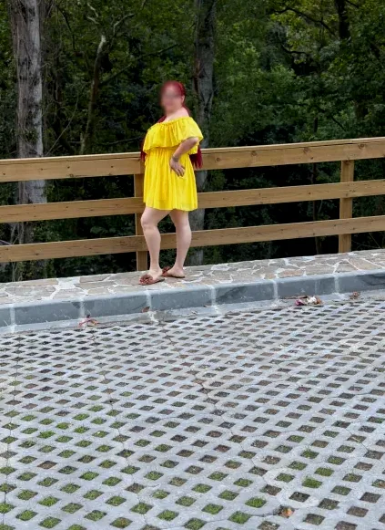 Emmi, 31