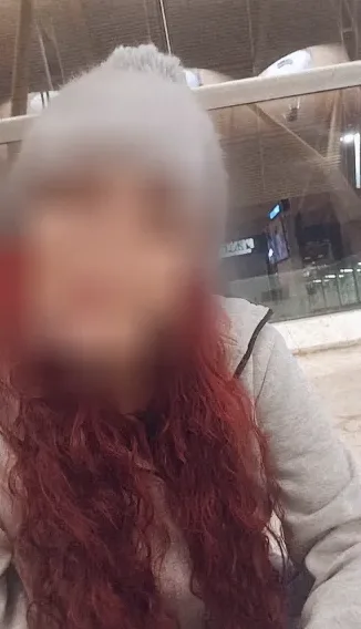 Essi, 29