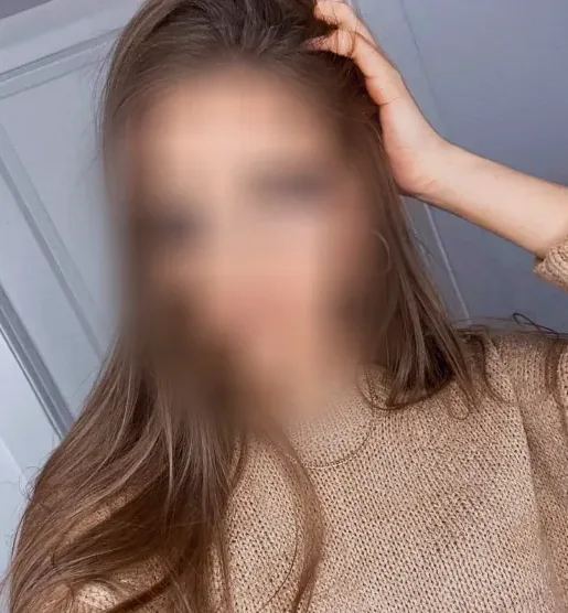 Fatima, 29