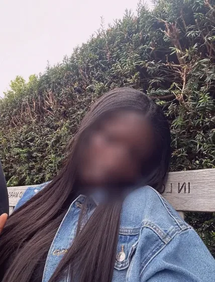 Nathalie, 26