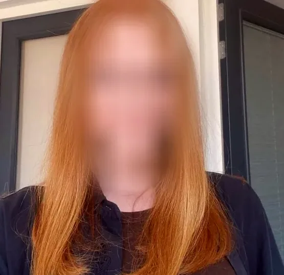 Olivia, 27